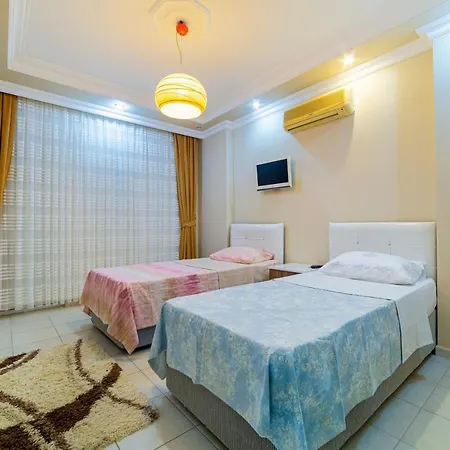 Apartment In Centrum, 3 Minutes To The Damlatas And Cleopatra Alanya